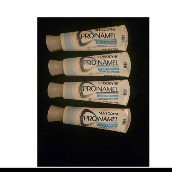 PRICE DROP!! QTY 4 Sensodyne Pronamel Gentle Whitening Toothpaste - Picture 1 of 2